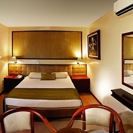 Lira Hotel Curitiba Kültér fotó
