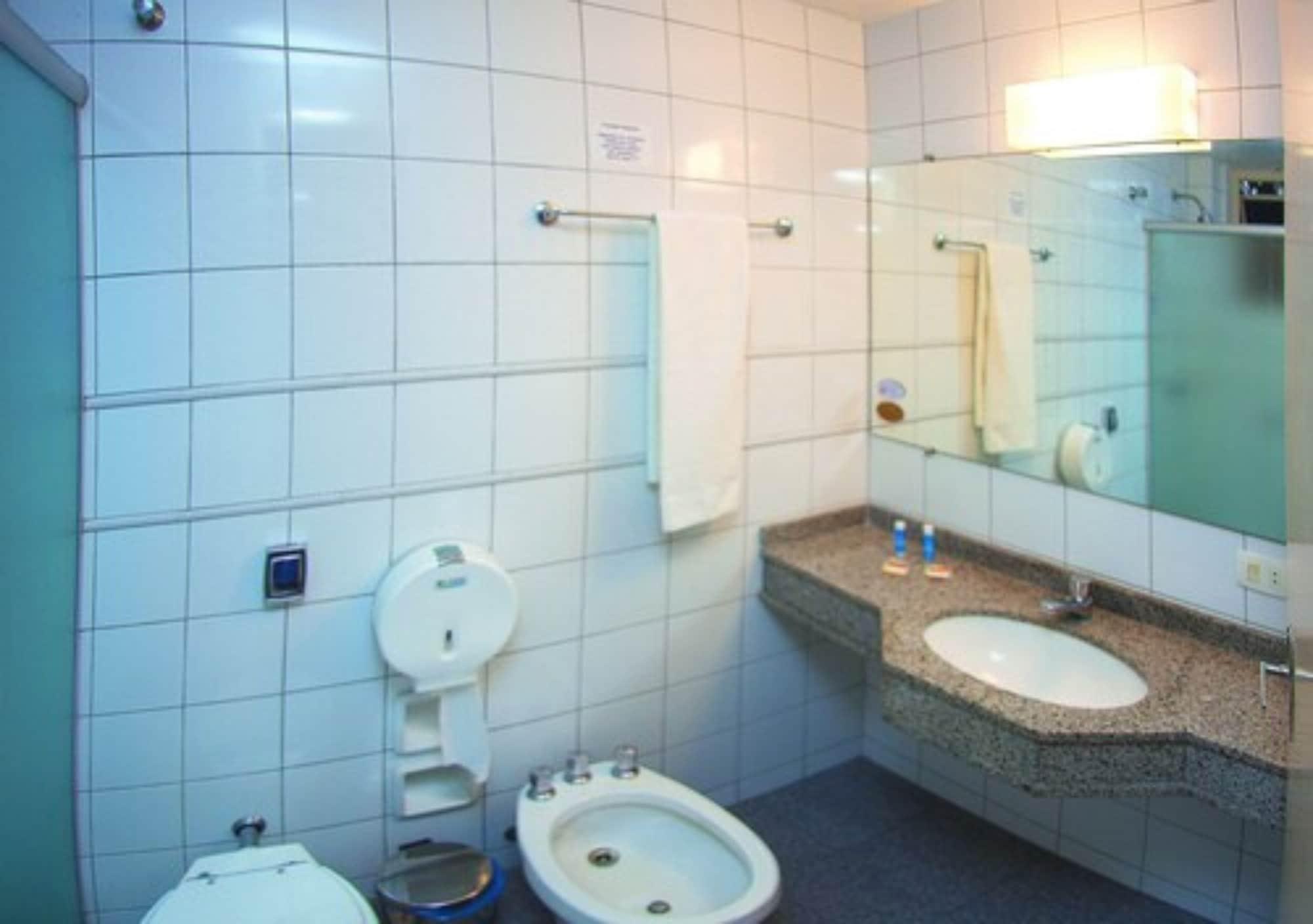 Lira Hotel Curitiba Kültér fotó