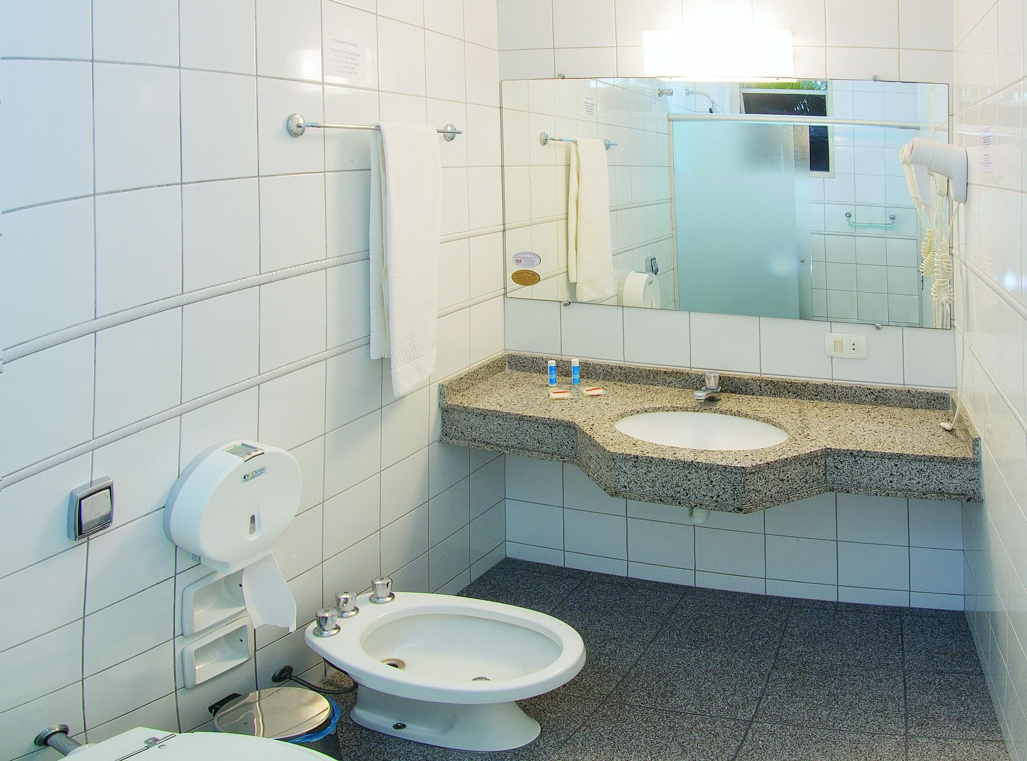 Lira Hotel Curitiba Kültér fotó