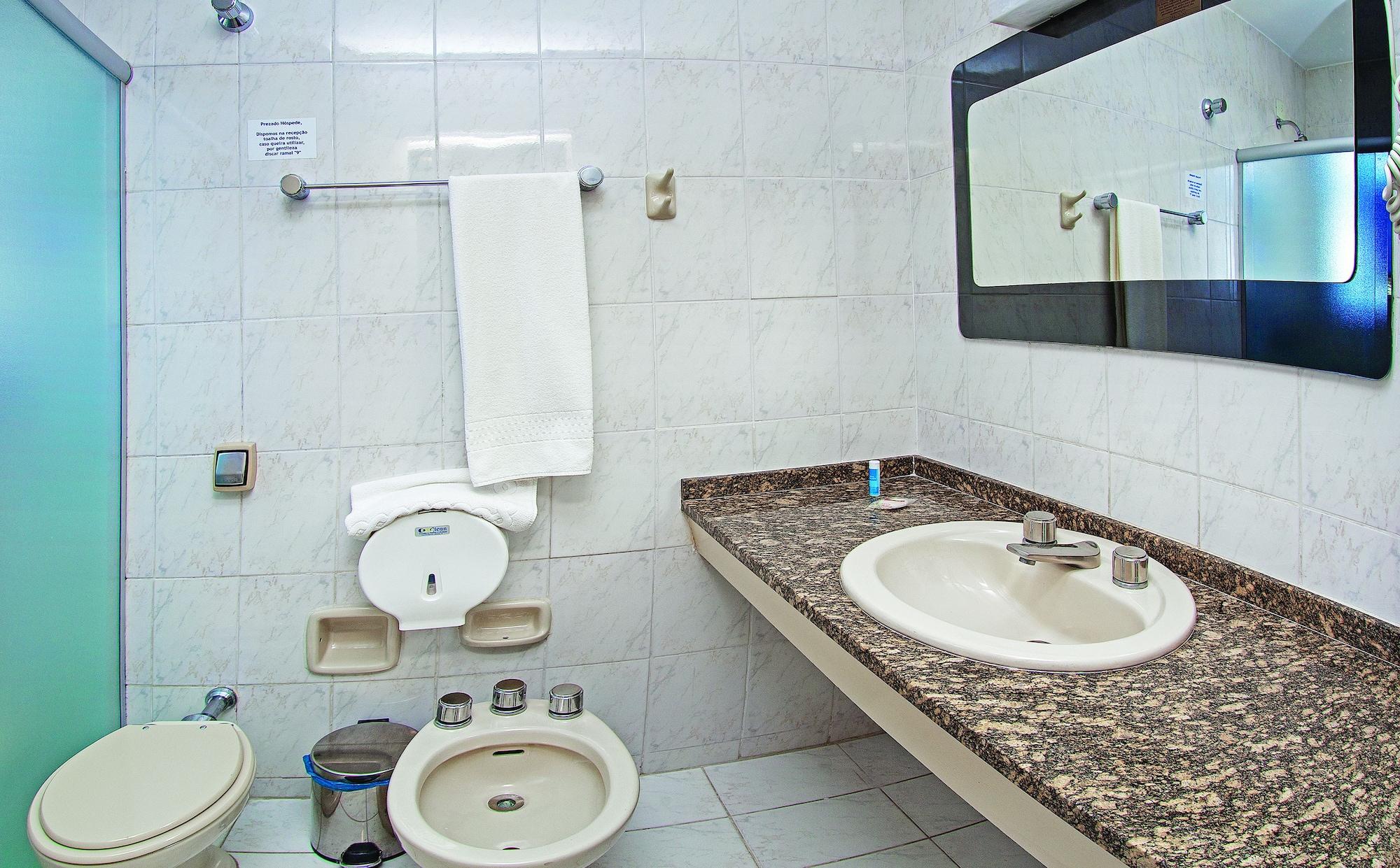 Lira Hotel Curitiba Kültér fotó