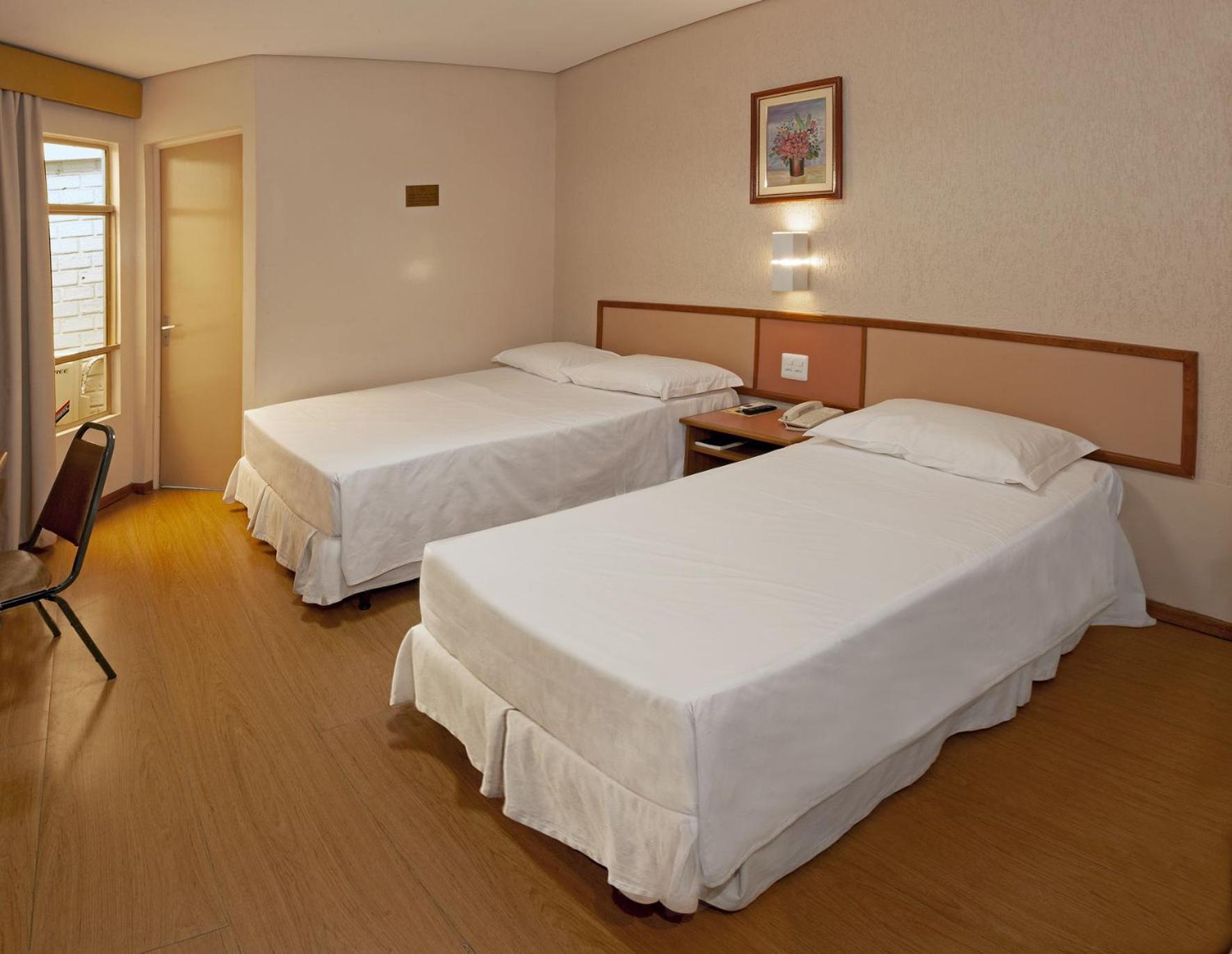 Lira Hotel Curitiba Kültér fotó