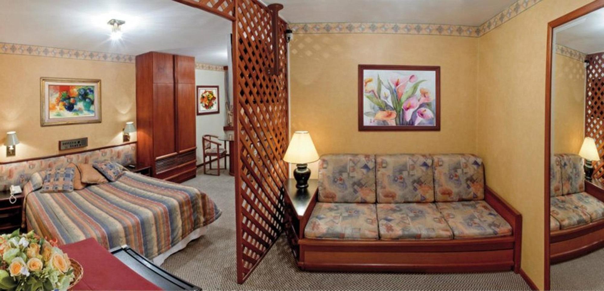 Lira Hotel Curitiba Kültér fotó
